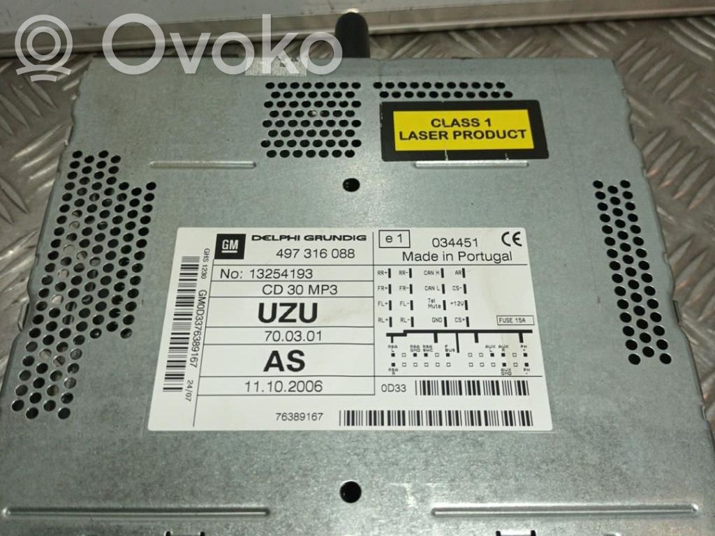Opel Corsa D Radio / CD-Player / DVD-Player / Navigation