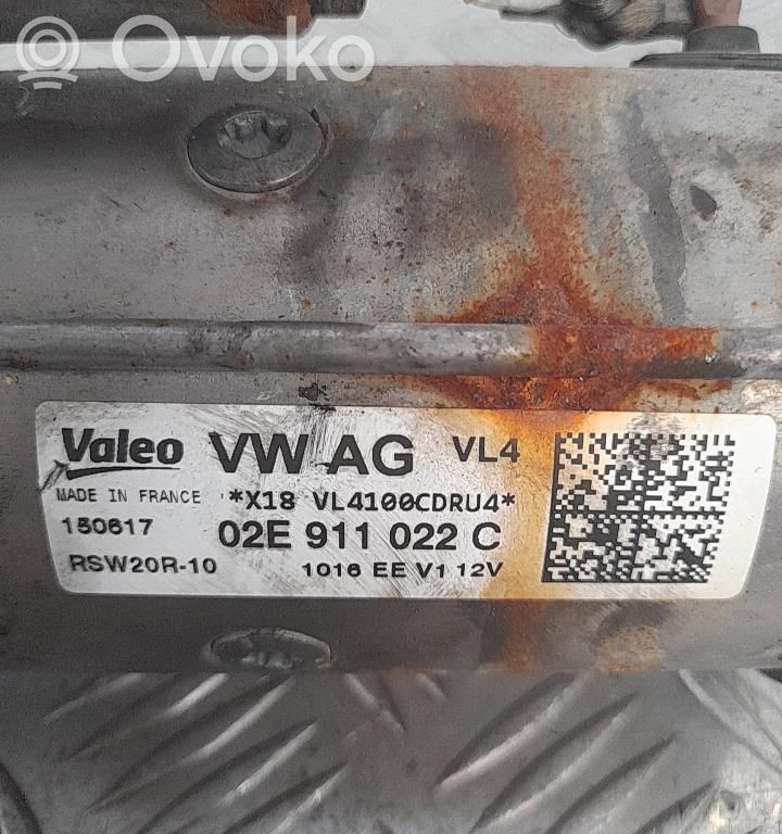 Стартер   02E911022C