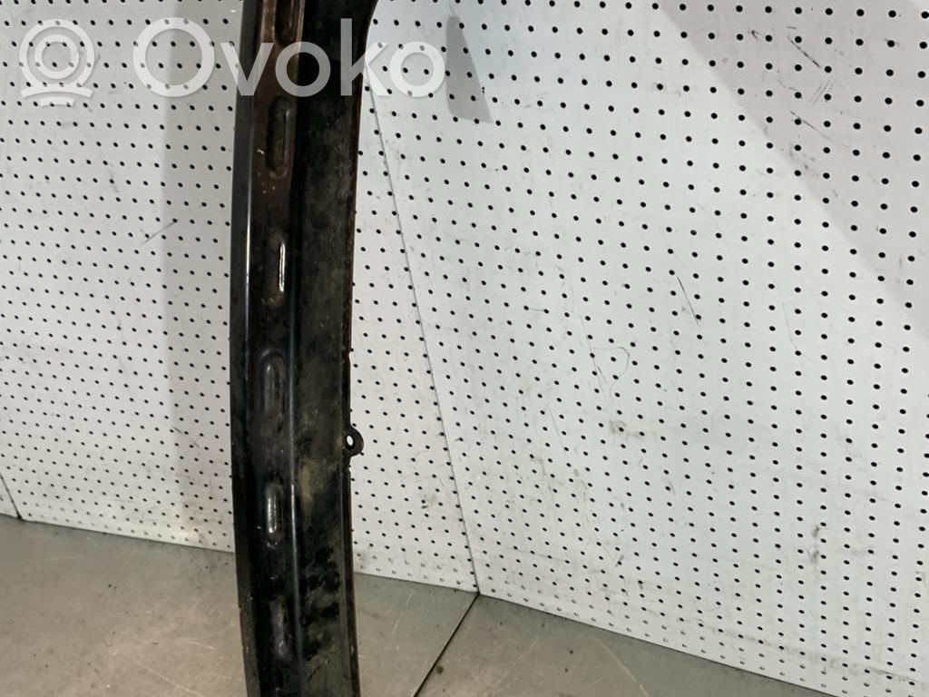 Volkswagen Golf IV Traverse de pare-chocs avant
