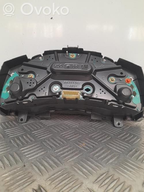 Opel Meriva A Compteur de vitesse tableau de bord 