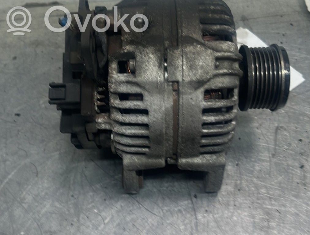 Renault Clio III Generator/alternator 