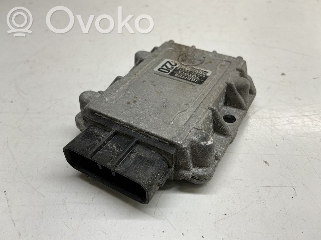 Toyota Carina T190 Ignition amplifier control unit 