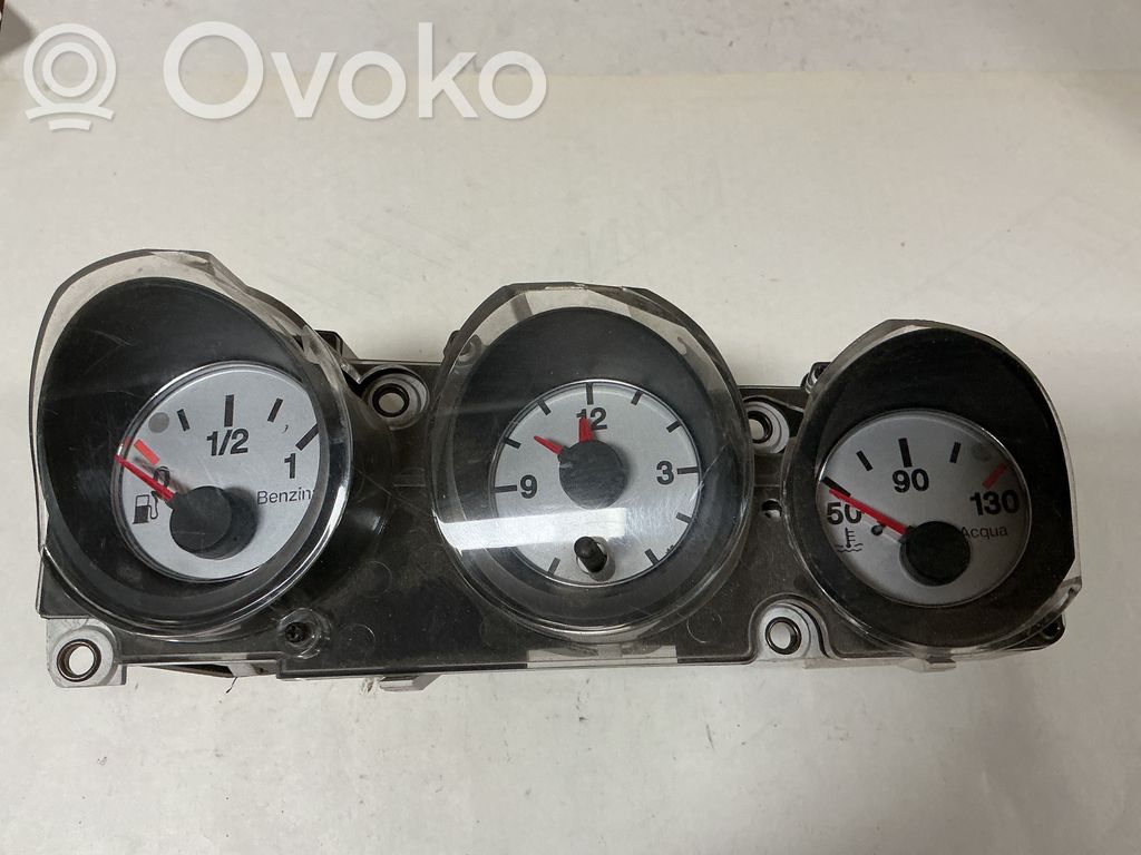 Alfa Romeo 156 Nopeusmittari (mittaristo) 