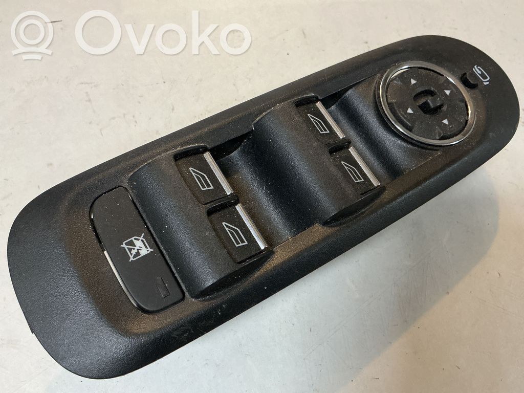 Ford Mondeo MK IV Przyciski szyb 