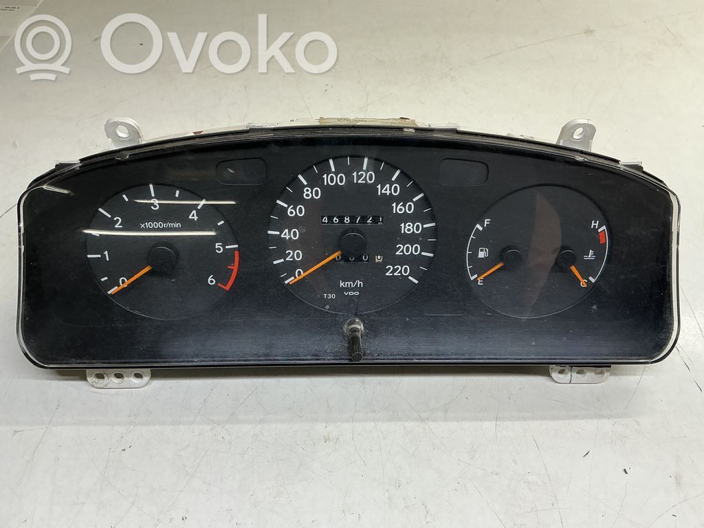 Toyota Carina T190 Geschwindigkeitsmesser Cockpit 