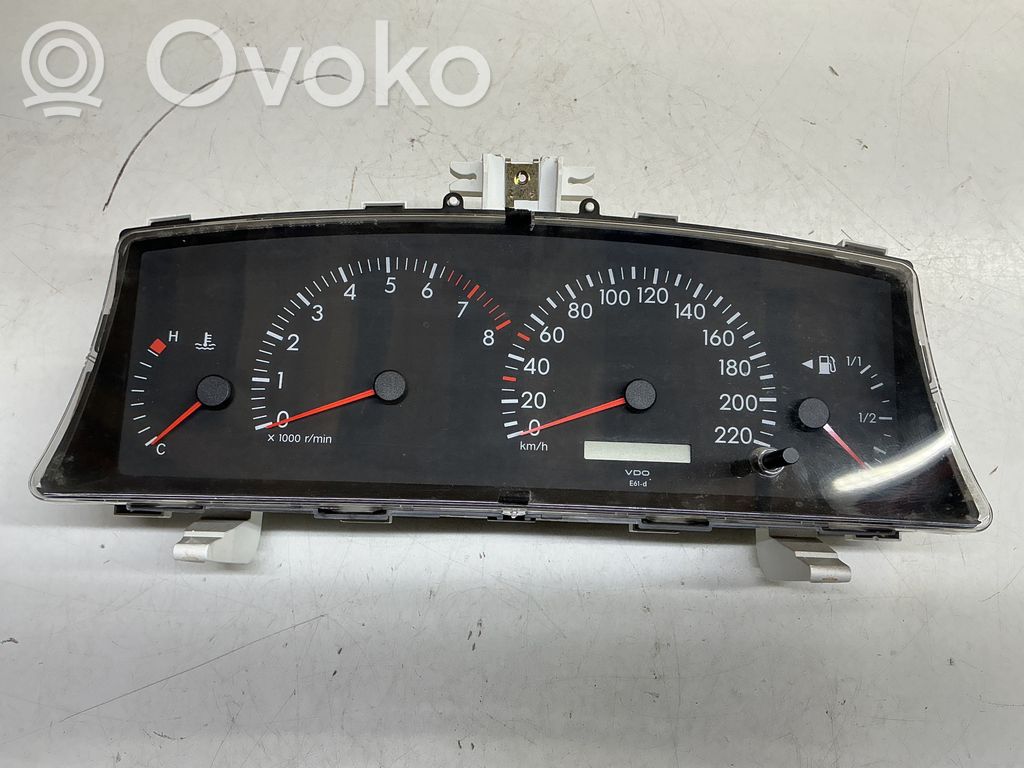 Toyota Corolla E120 E130 Geschwindigkeitsmesser Cockpit 