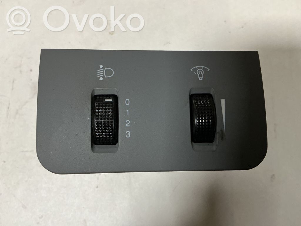 Chevrolet Nubira Headlight level height control switch 