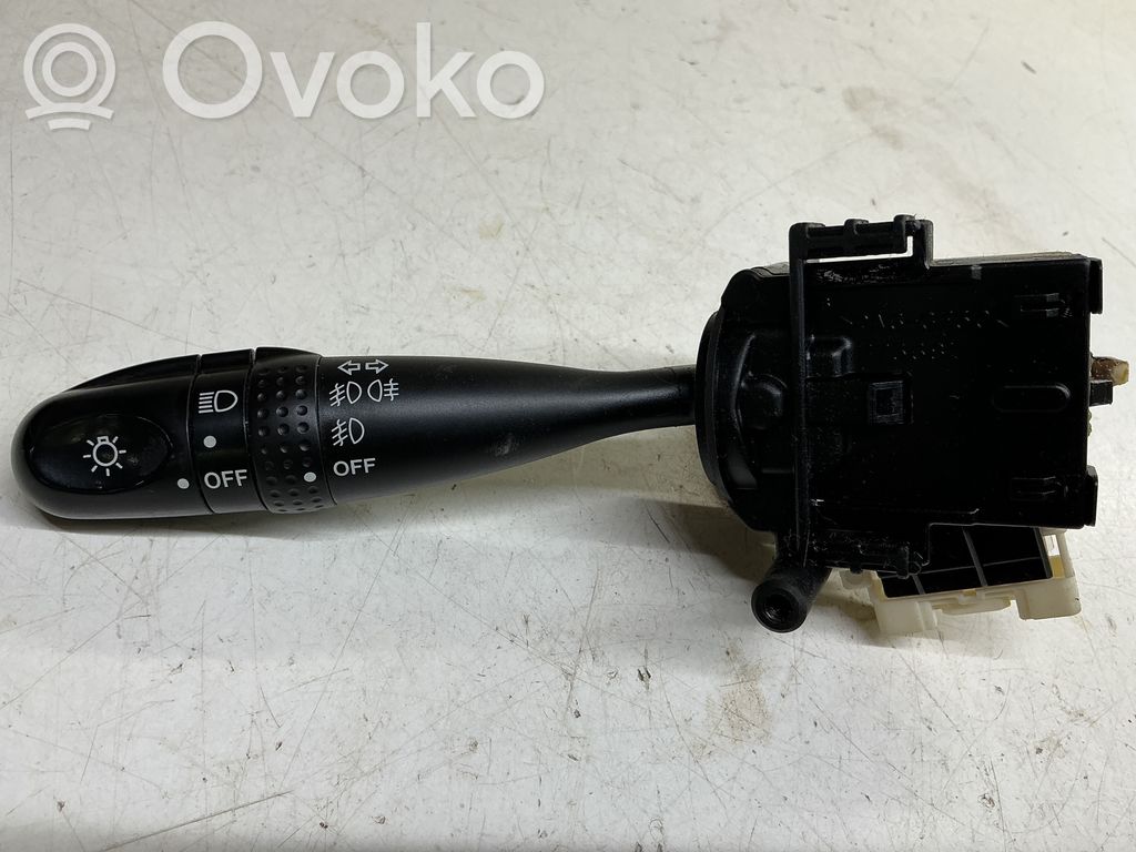Toyota Corolla E120 E130 Interrupteur d’éclairage 