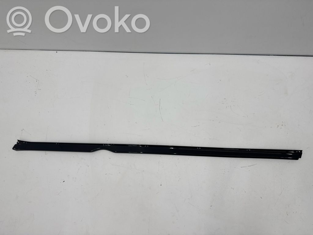 Tesla Model S Muu kynnyksen/pilarin verhoiluelementti 