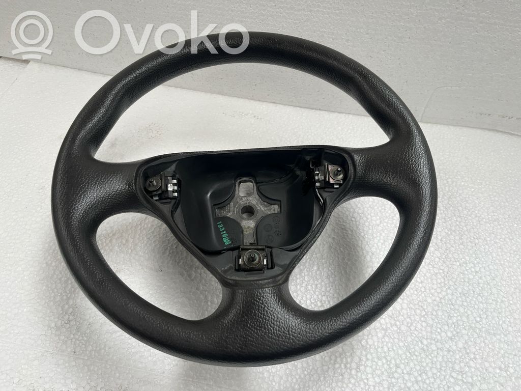Fiat Punto (188) Ohjauspyörä 
