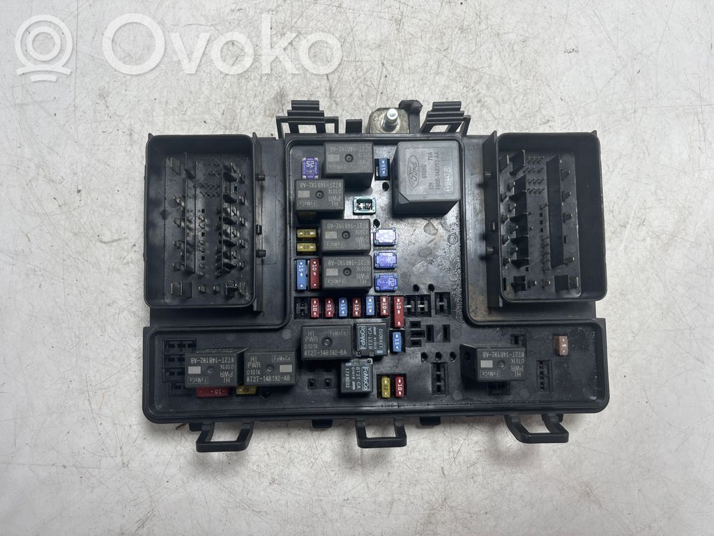 Skrzynka bezpieczników / Komplet   F2GT14A067EC,0120217