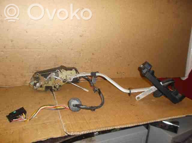 Etuoven lukko