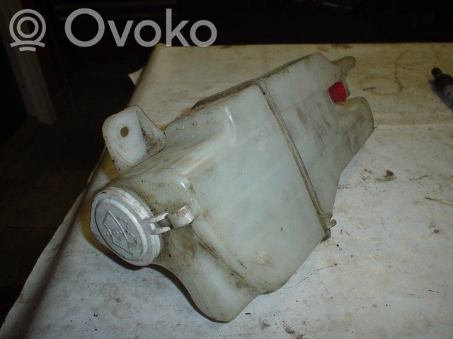 Mitsubishi Lancer Langų skysčio bakelis 