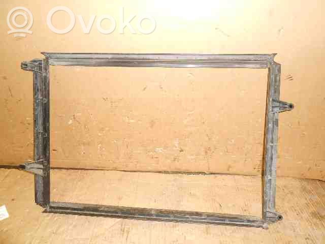 Volvo S80 Staffa del pannello di supporto del radiatore 