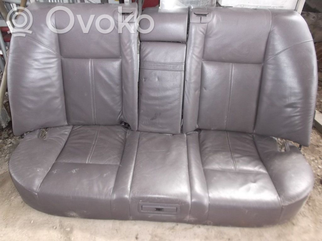 Rear seat