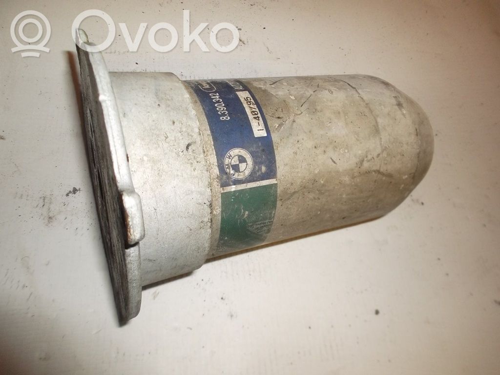 BMW 7 E38 Radiateur condenseur de climatisation 