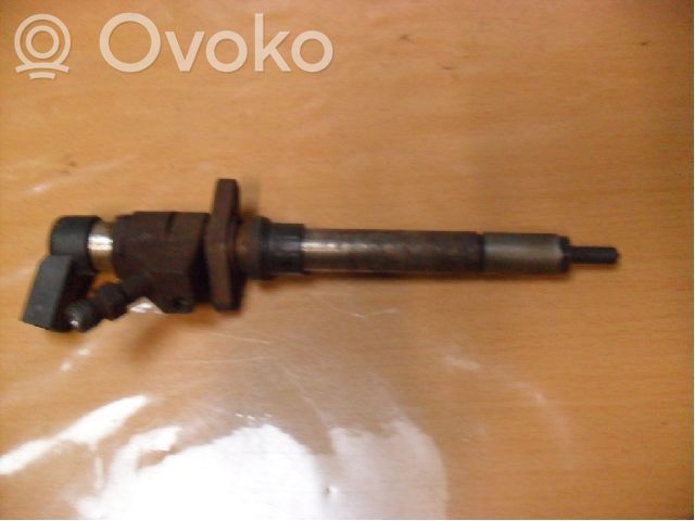 Fuel injector
