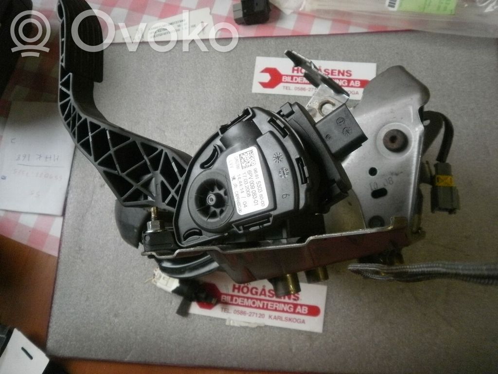 Pedal de embrague   968153038000