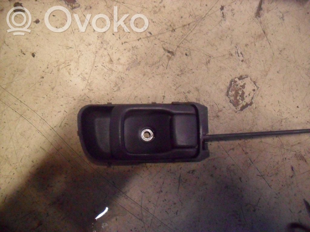 Manecilla interna puerta delantera