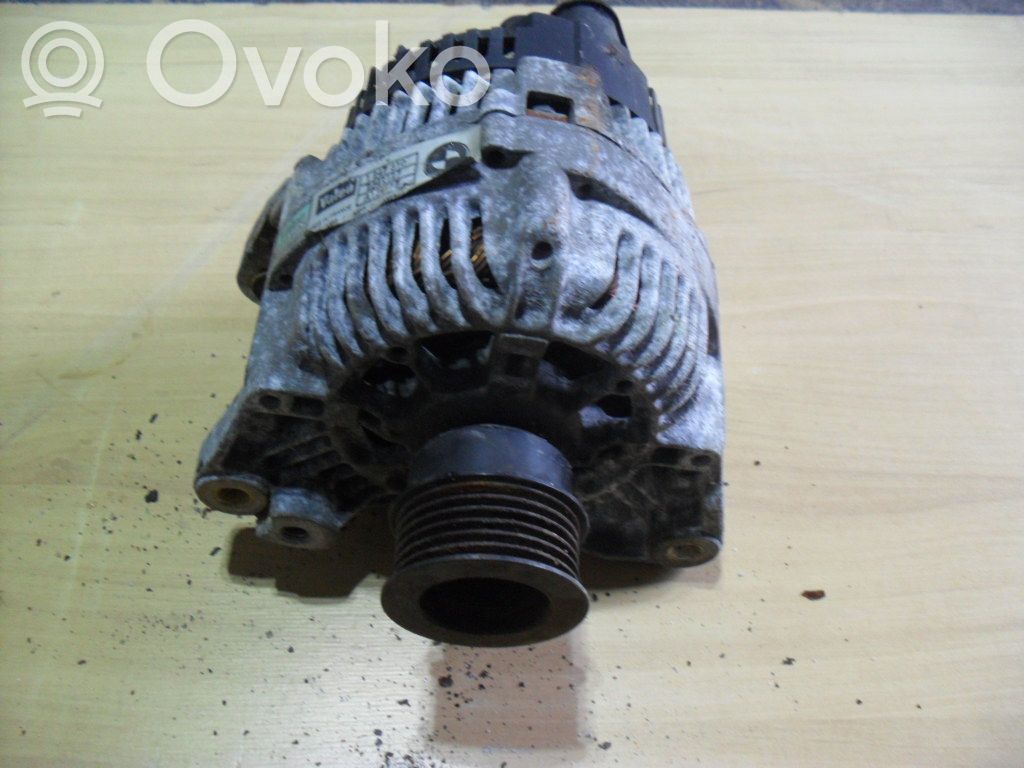 BMW 3 E36 Ģenerators 
