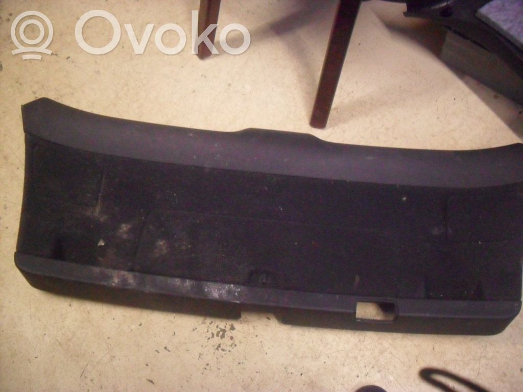 Audi A4 S4 B7 8E 8H Rivestimento portellone posteriore/bagagliaio 