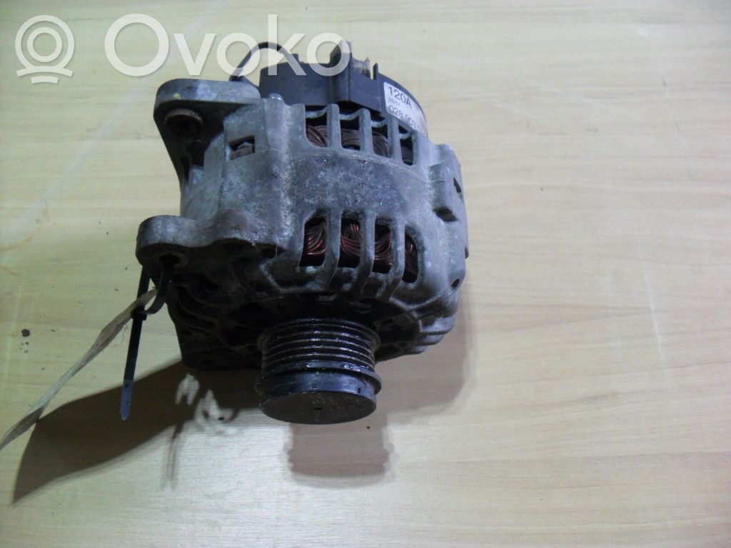 Volkswagen PASSAT B5.5 Alternator 