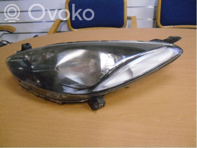 Mazda 2 Headlight/headlamp 