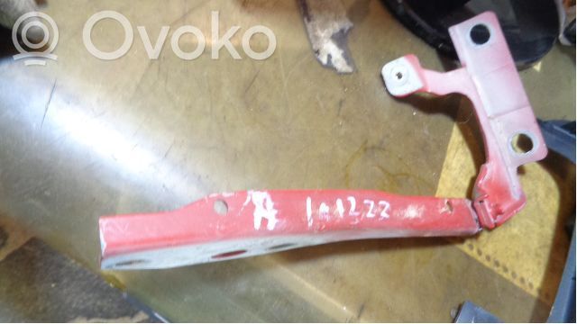 Volvo V50 Vyris (-iai) variklio dangčio 