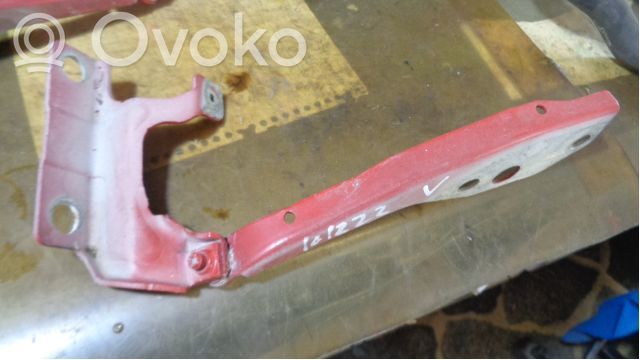 Volvo V50 Vyris (-iai) variklio dangčio 