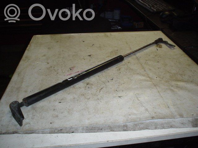 Opel Astra F Tailgate strut 