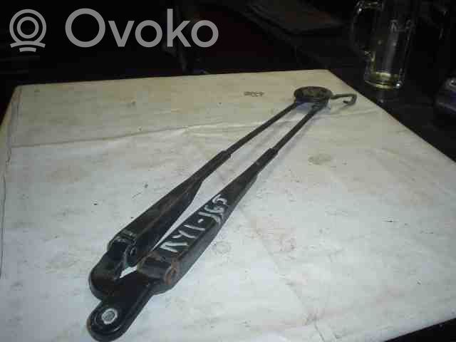 Opel Astra F Front wiper blade arm 