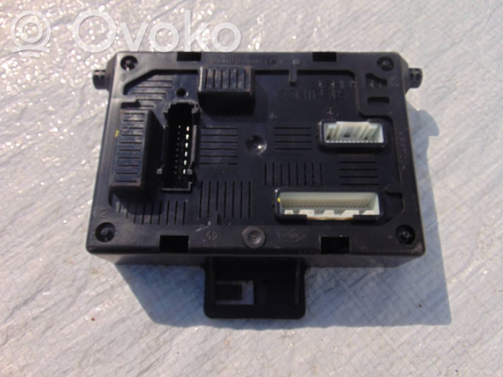 Renault Clio III Komforto modulis 