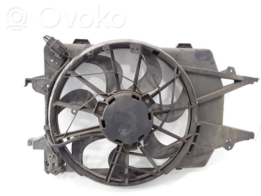 Ford Focus Elektrisks radiatoru ventilators 