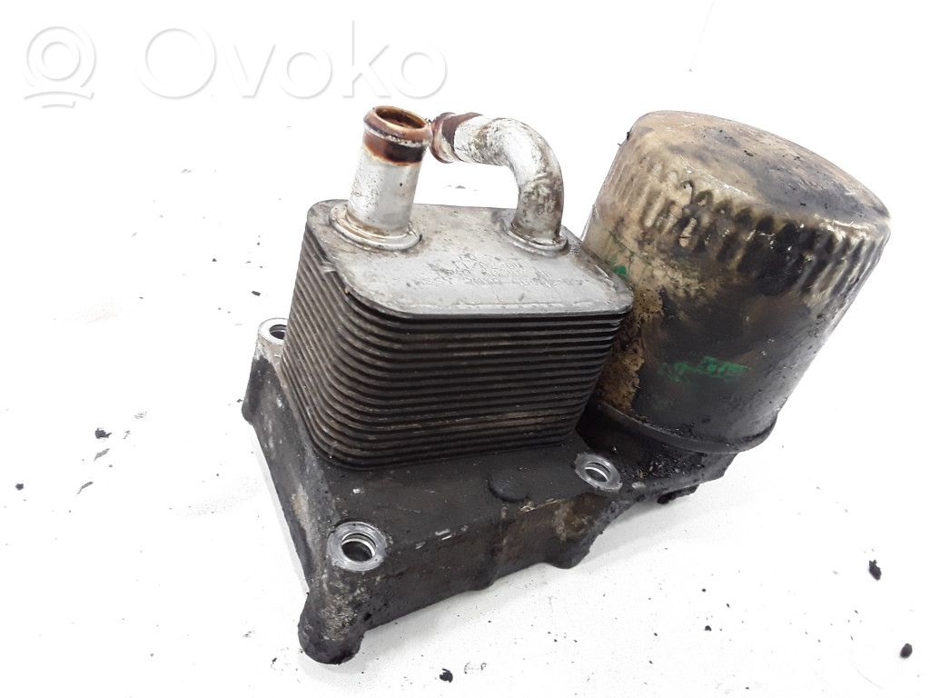 Ford Focus Oil filter mounting bracket 