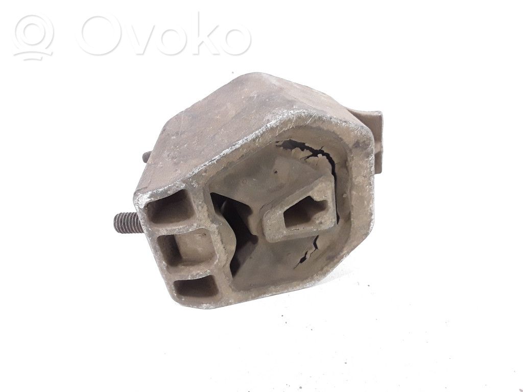 Audi A6 S6 C4 4A Gearbox mount 