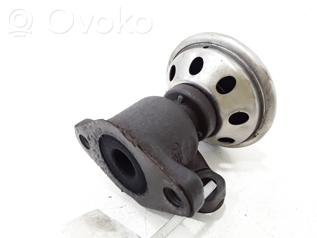 Volkswagen PASSAT B5 EGR valve 
