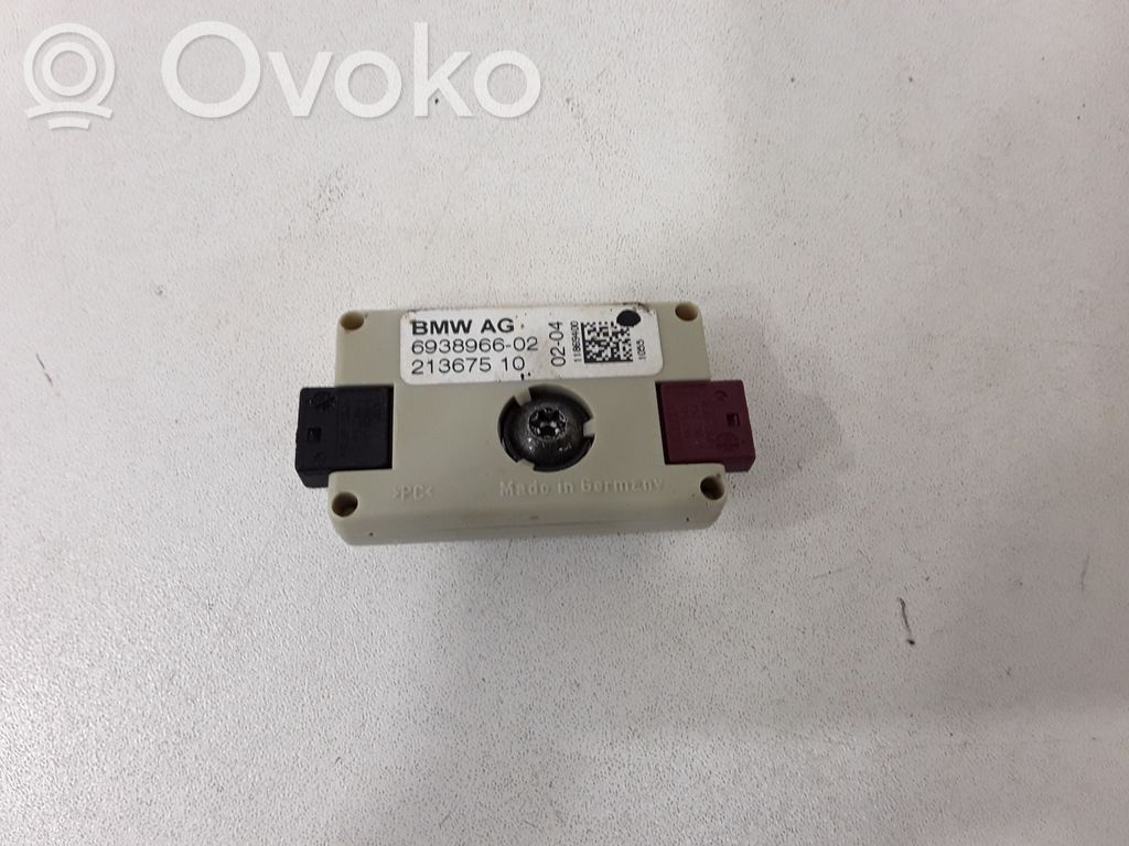 BMW 5 E60 E61 Aerial antenna amplifier 