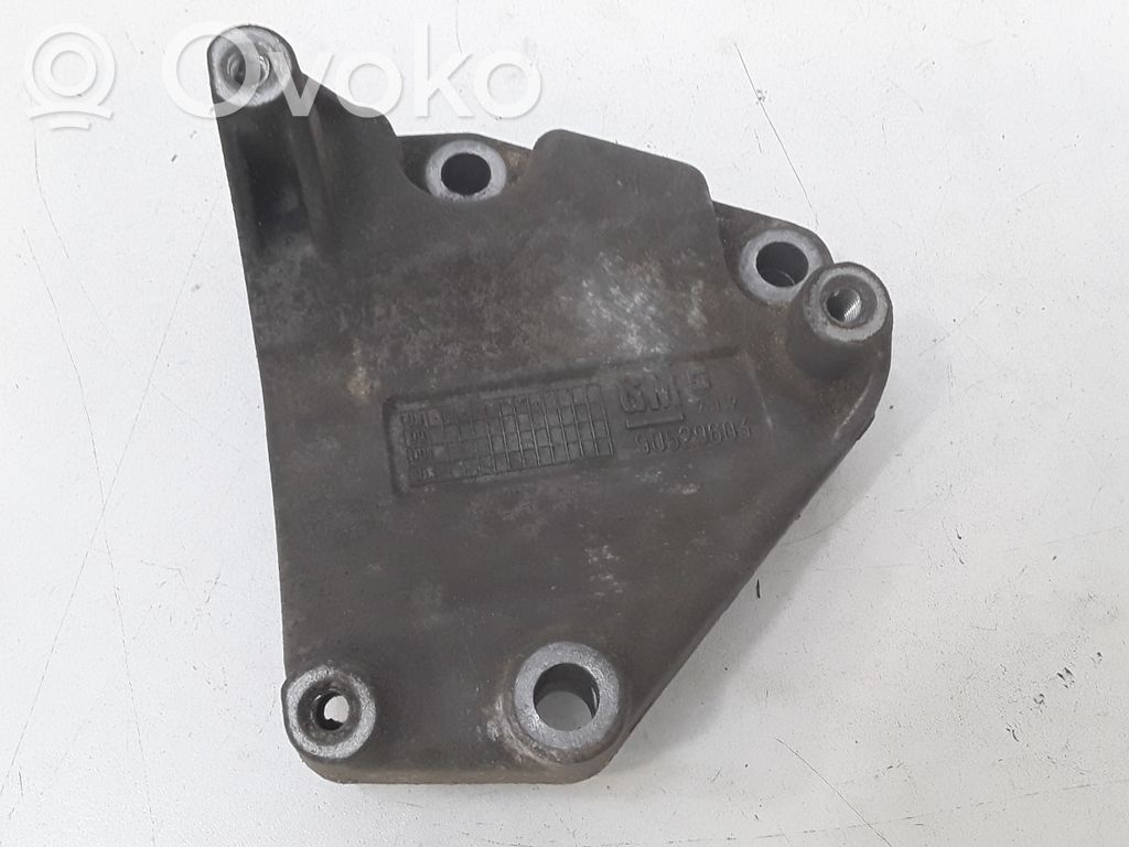Opel Astra G Engine mounting bracket 