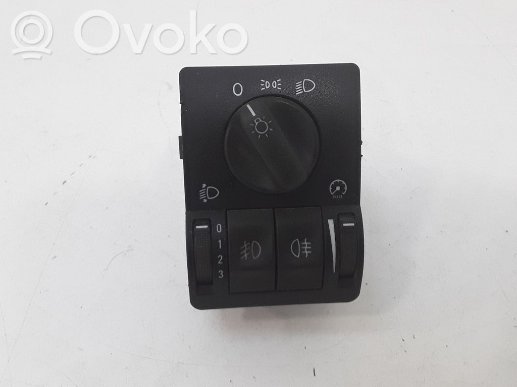 Opel Astra G Light switch 