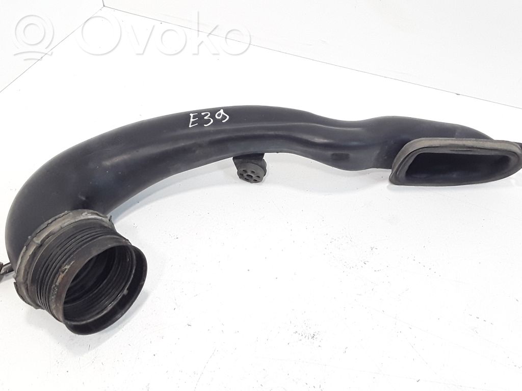 BMW 5 E39 Ilmanoton letku 
