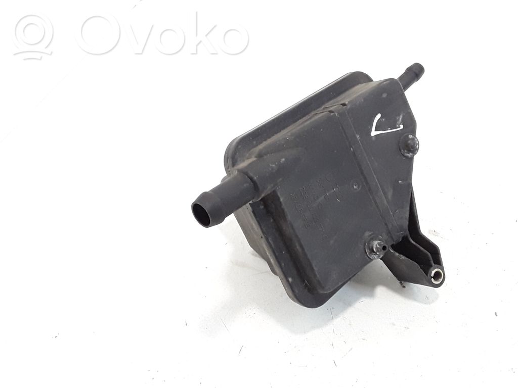 Volkswagen Bora Ohjaustehostimen nestesäiliö 