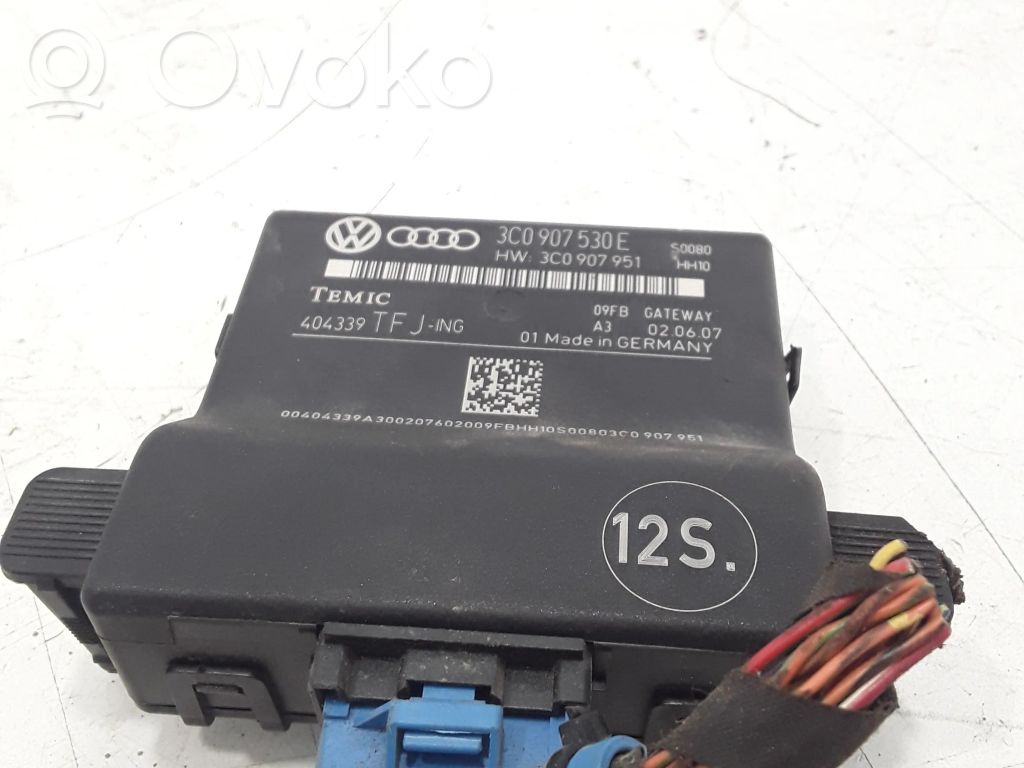 Volkswagen PASSAT B6 Módulo de control Gateway 