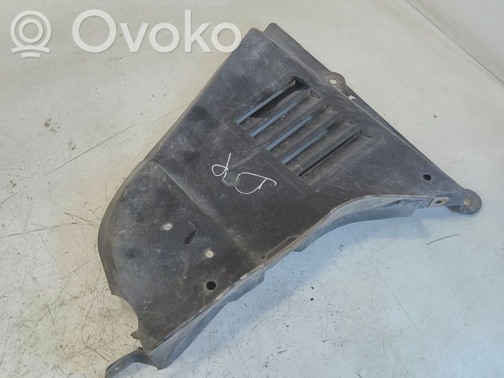 BMW 5 E60 E61 Sonstiges Einzelteil Unterboden 