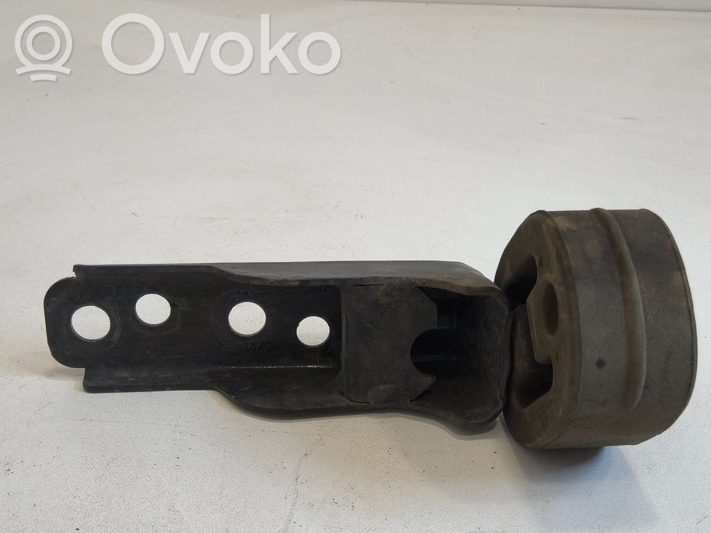 Volkswagen PASSAT B7 Muffler mount bracket/holder 
