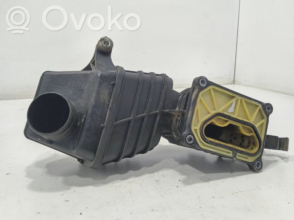 Volkswagen Touran I Air intake duct part 