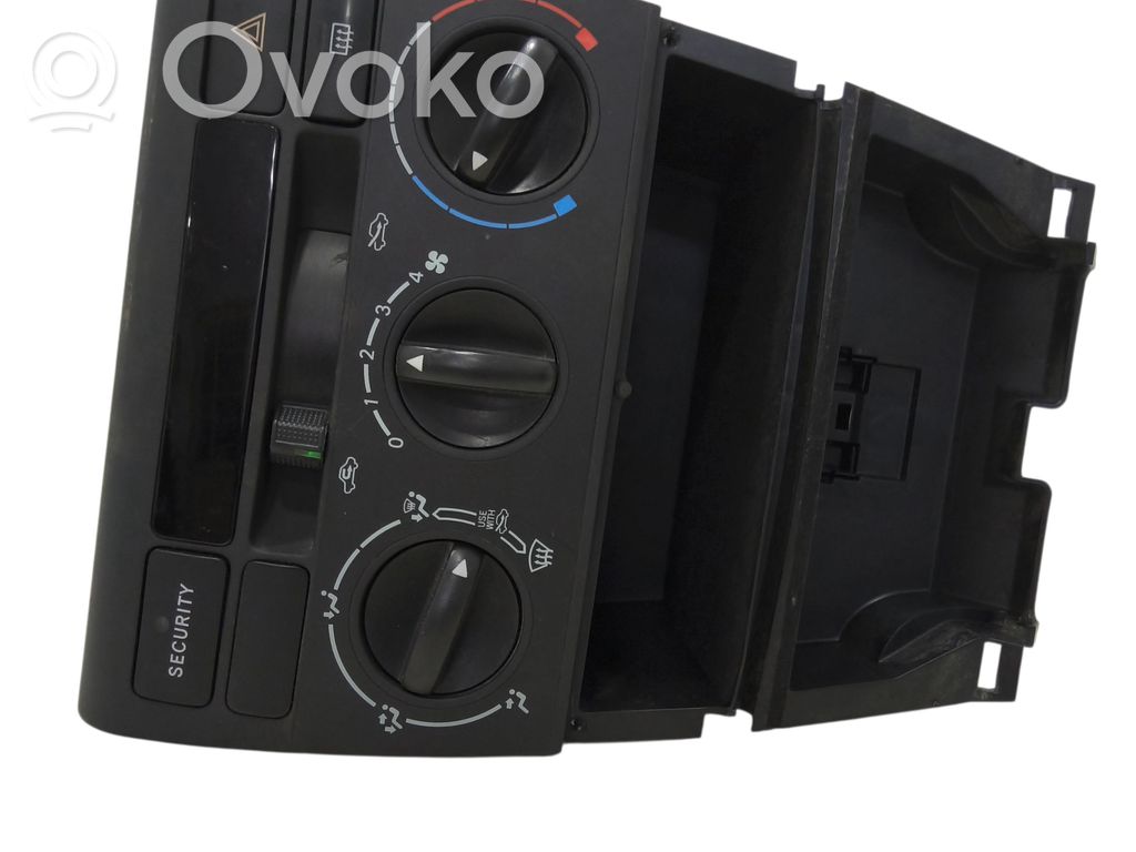 Toyota Corolla E120 E130 Climate control unit 