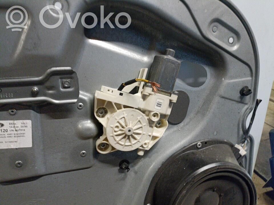 Ford Focus Regulador de puerta delantera con motor 