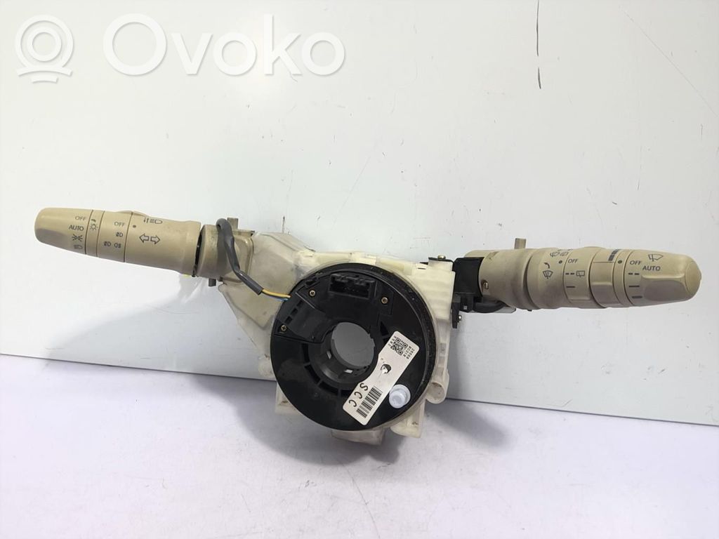 Nissan Micra Commodo, commande essuie-glace/phare 