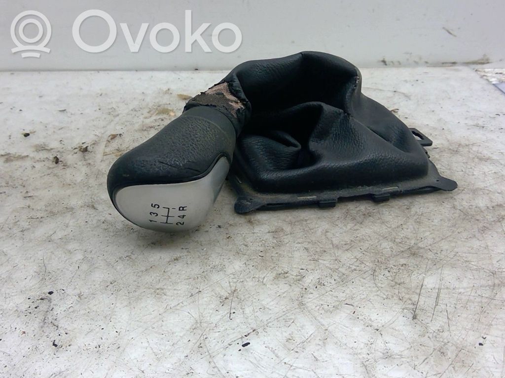 Ford Fiesta Gear lever shifter trim leather/knob 