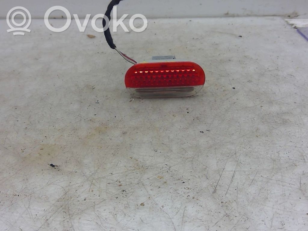 Volkswagen Golf IV Kitas salono žibintas 